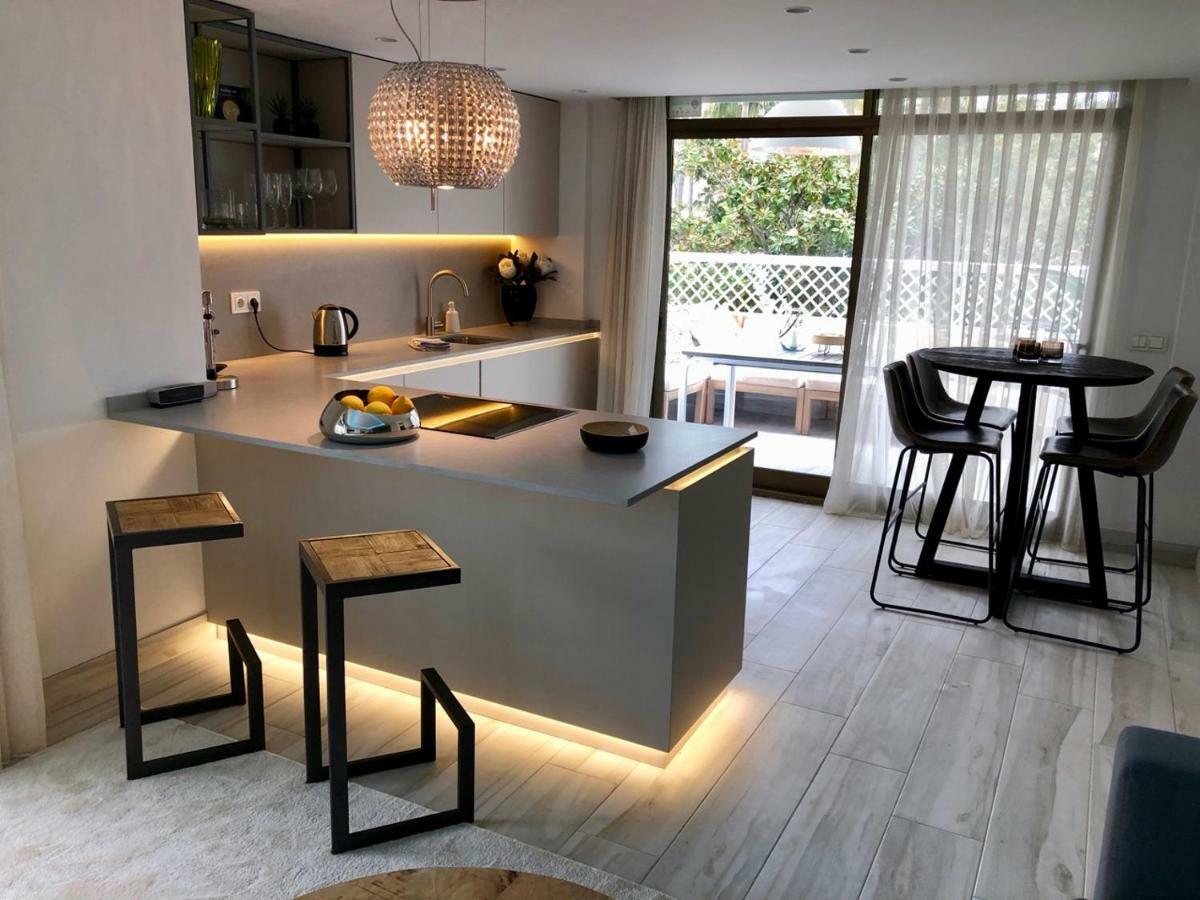 Luxury In La Isla, Walking Distance To Puerto Banus Appartement